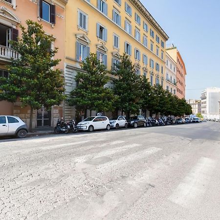 Lovely And Modern Nest Near The Colosseum โรม ภายนอก รูปภาพ