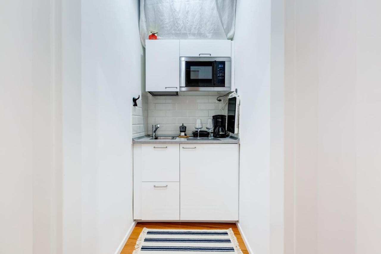 Lovely And Modern Nest Near The Colosseum โรม ภายนอก รูปภาพ